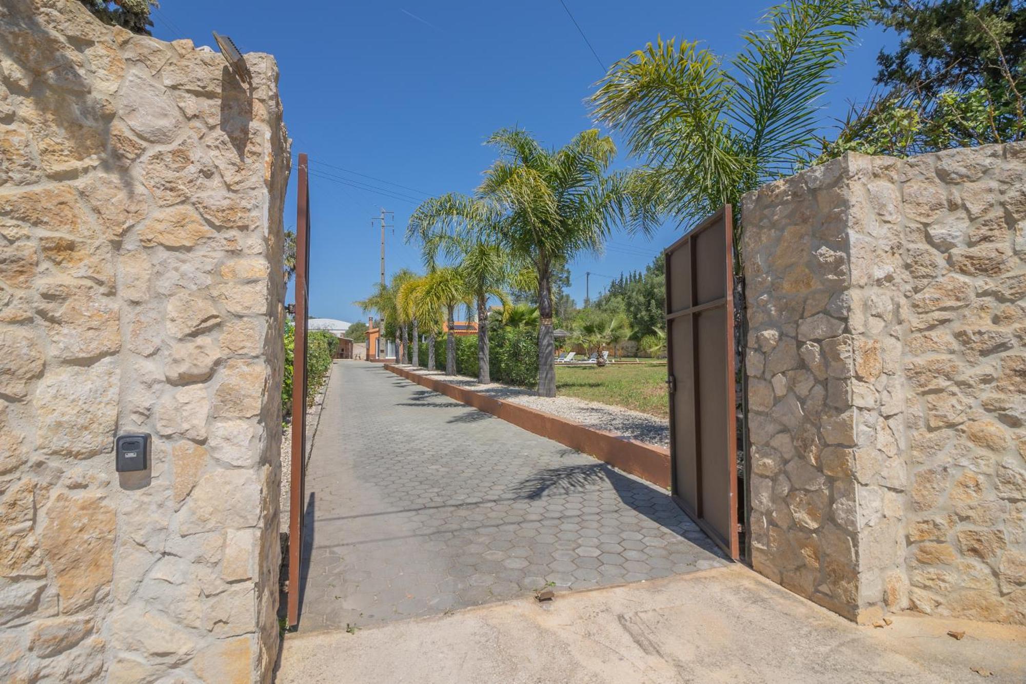 Quinta Gomes Villa Lagos Exterior photo